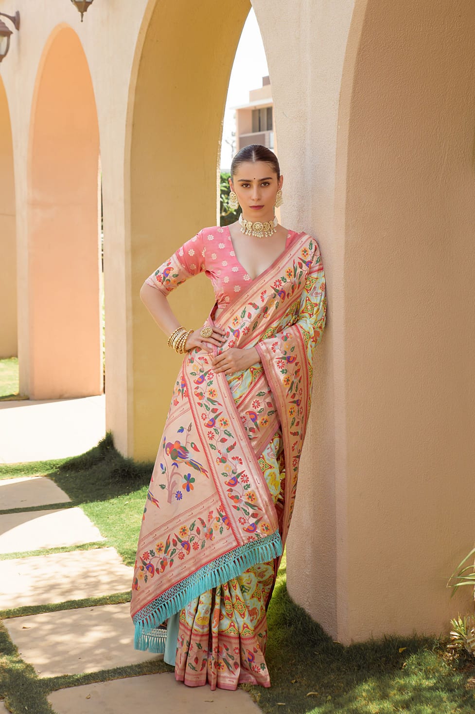 Rangrez - Off White Blush Pink Paithani Weave Banarasi Silk Saree | Banarasii